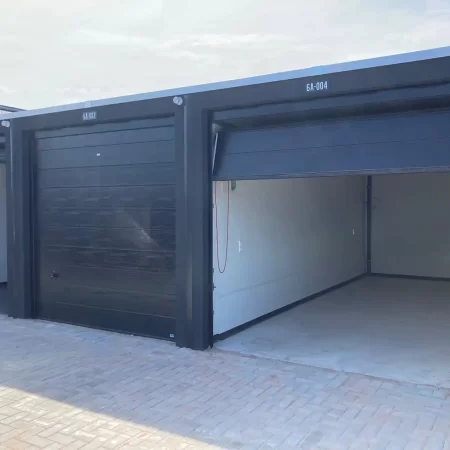 Multicomplex garagebox Hem